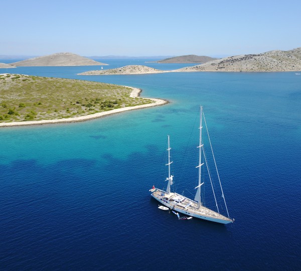 Yacht JULIET, ROYAL HUISMAN CHARTERWORLD Luxury Superyacht Charters